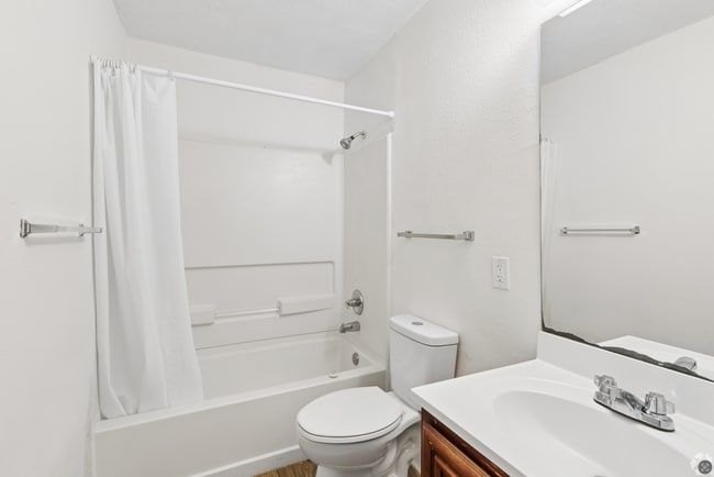 Photo - Parkway Place Apartments