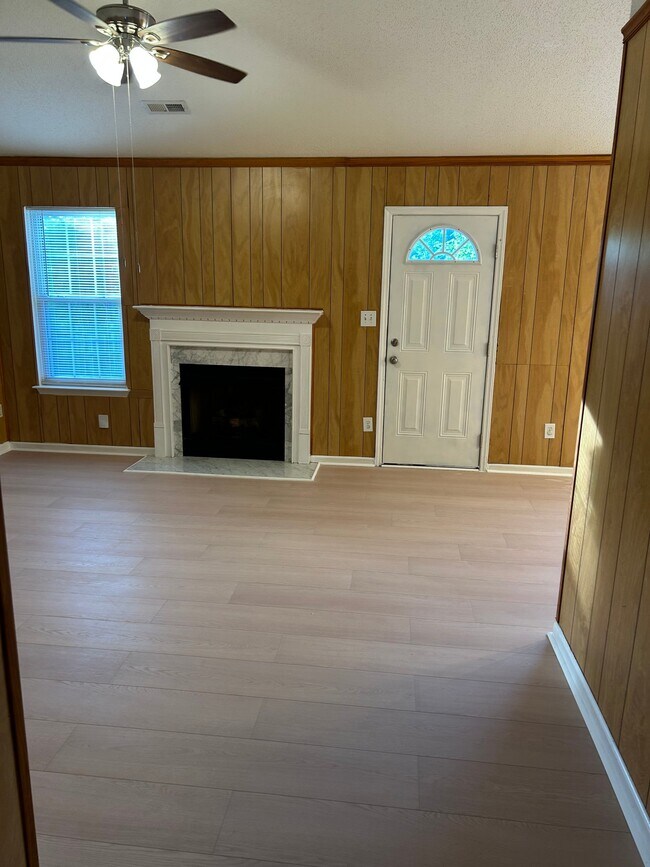 Photo - 5516 John McGraw Ln