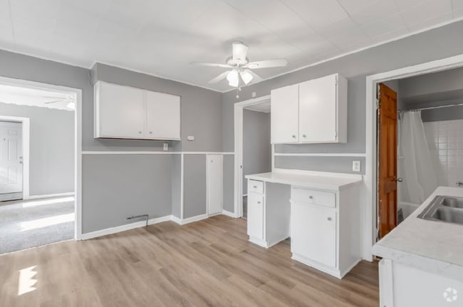 Building Photo - 6714 Sebert Ave Rental