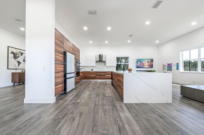 Photo - 1250 Placid Ct