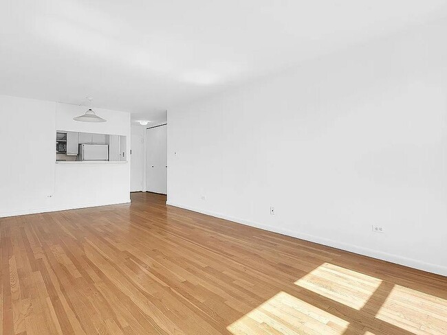 Photo - 35-20 Leverich St Unit 608