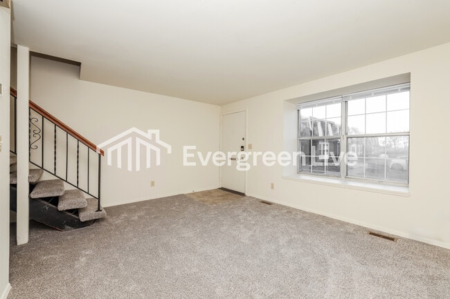 Photo - 7532 Mt Whitney