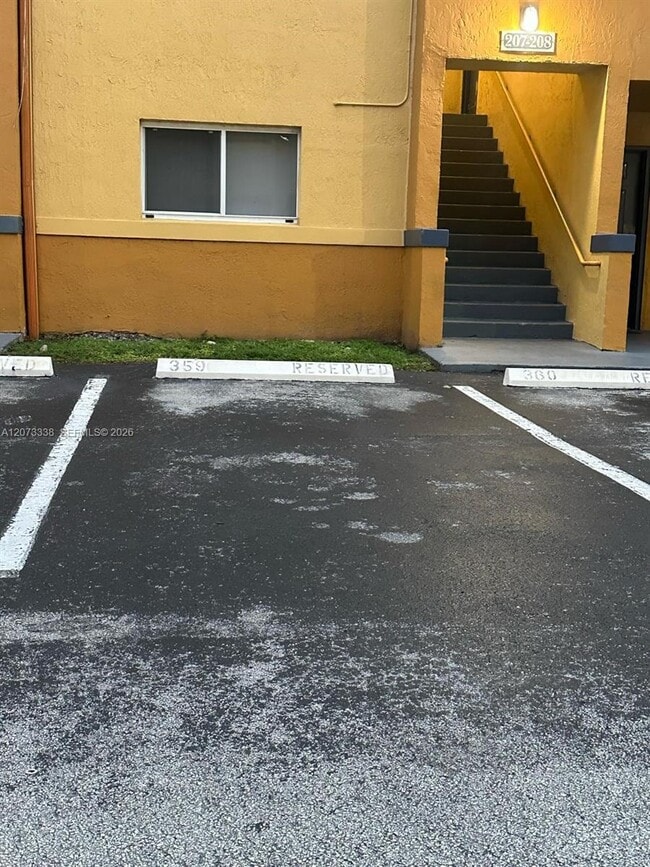 Photo - 14930 SW 82nd Terrace Unit 16-506