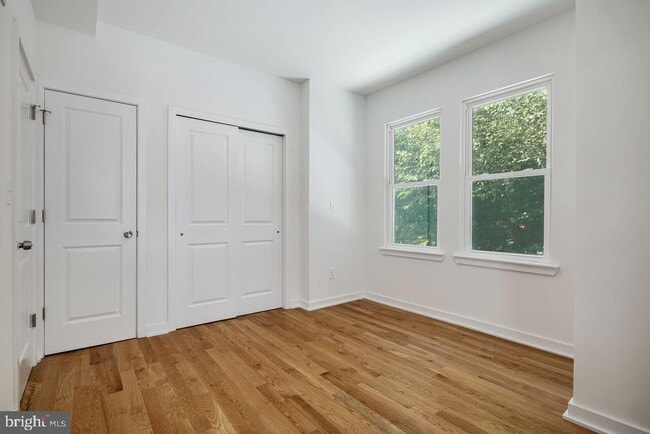 Photo - 5932 Ridge Ave