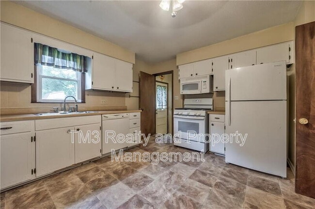 Photo - 1416 Kiowa St