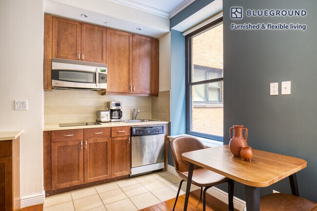 488 7th Ave Unit SI FL5-ID232