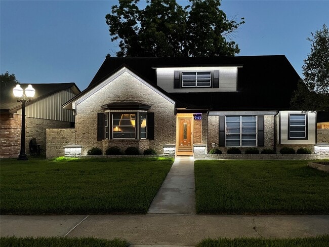 Photo - 9411 Roos Rd