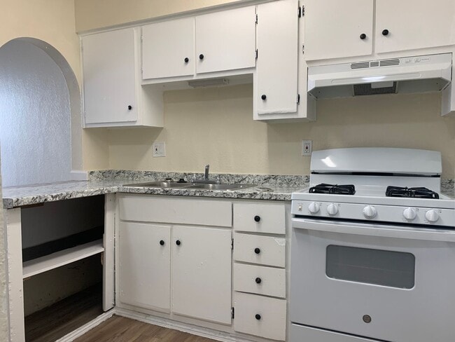Modern Apartments with Great Amenities