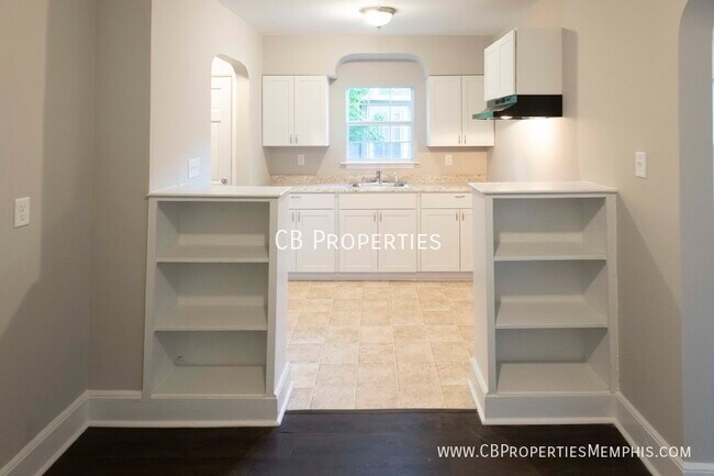 Photo - 790 Brower St