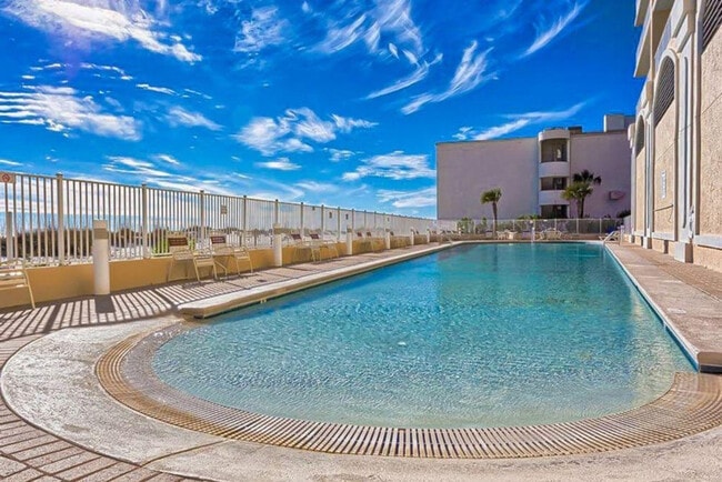 Photo - 365 E Beach Blvd Unidad ID1266612P