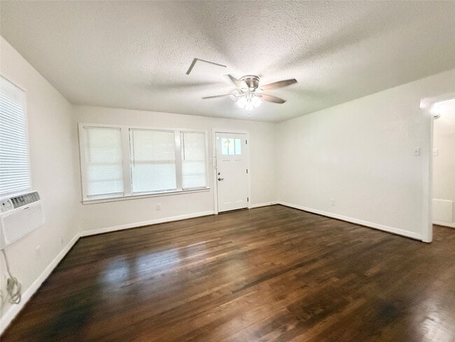 Photo - 824 S Anderson St