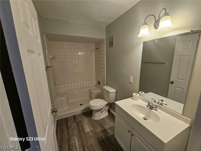 Photo - 2708 Broadway