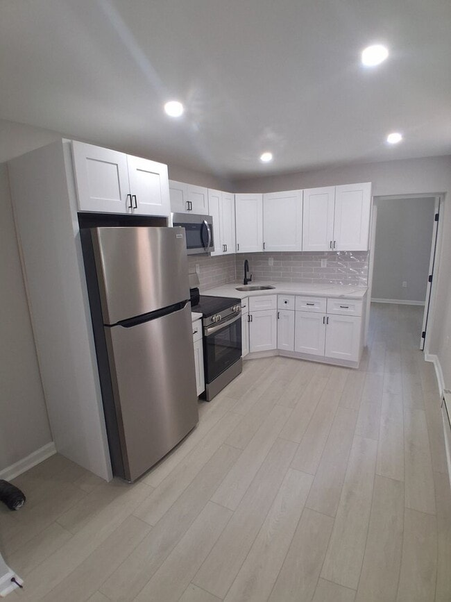 Photo - Beautiful Newly Renovated 4 Bedroom Home Now Available in Mantua