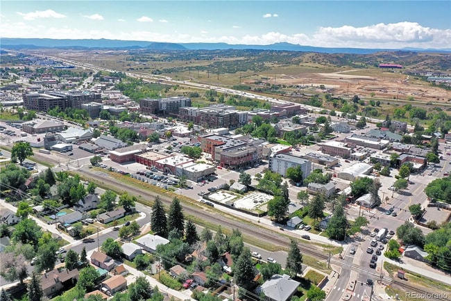 Photo - 3 bed / 2.5 bath duplex in Castle Rock!! -18 month lease preferred