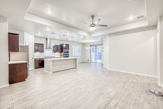 Photo - 12616 Brixton Ave