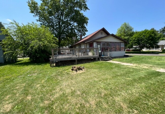 Great Location - $2000 Down / $880 Month - Great Location - $2000 Down / $880 Month House