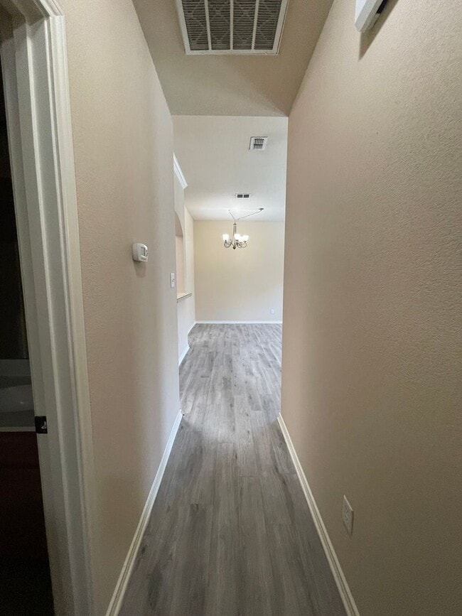 Photo - 2408-2410 Ravenwood Court Unit 2410