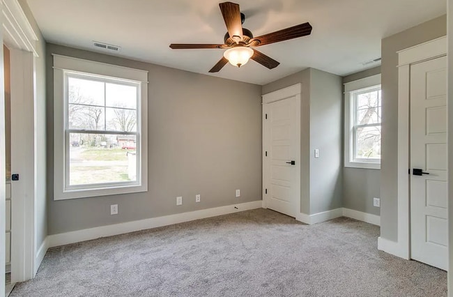 Photo - 3 Bed/2.5 Bath-Modern Home-Minutes from Downtown