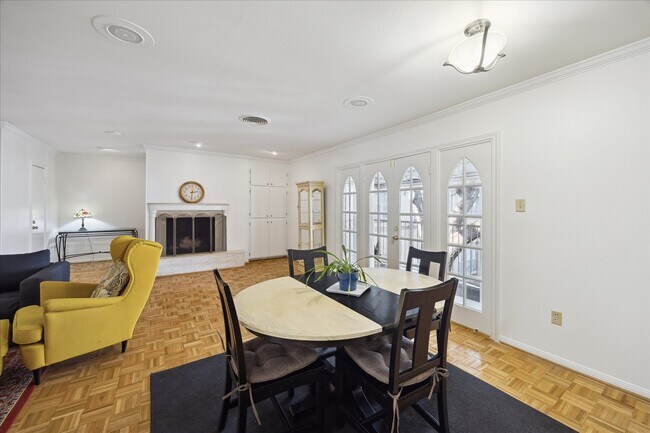 Photo - 2600 Bellefontaine St Unidad C22