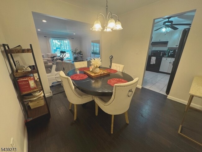 Photo - 806 Eves Dr Unit 2H