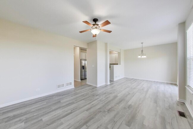 Photo - 23927 McMullin Cir