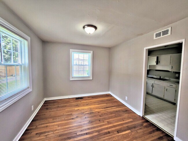 Photo - Two Bedroom Townhouse