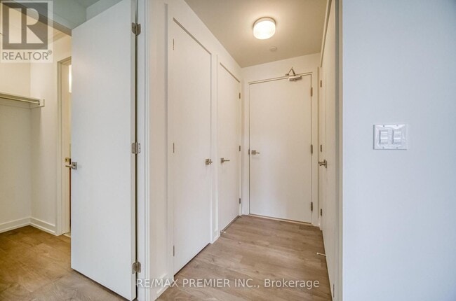 Photo - 7 Red Squirrel Ln.