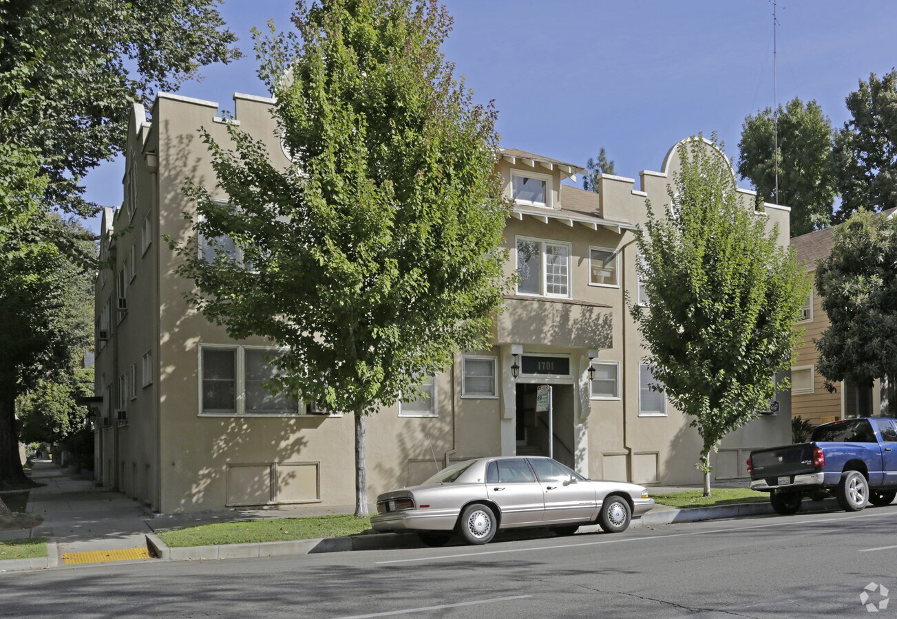 Photo - The Bidwell Apartments