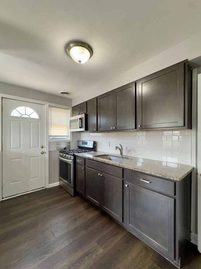 Photo - 7441 Berkshire Rd