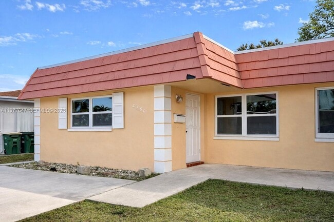 Photo - 7400 NW 76th Ct Unit 1-2