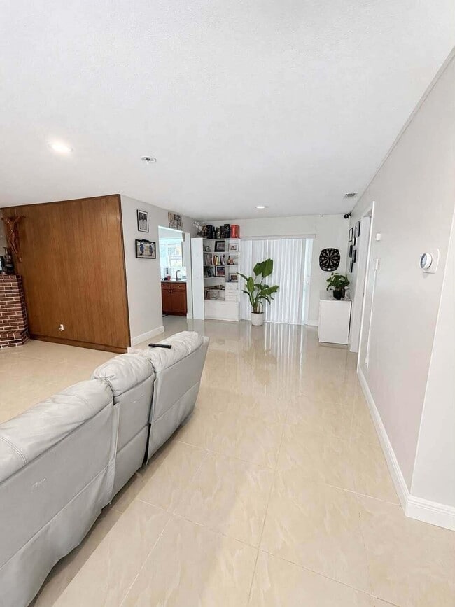 Photo - 4291 NW 42nd St