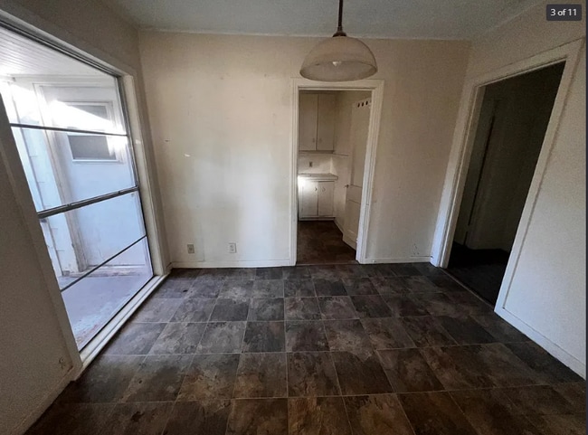 Photo - 849 Singapore Dr