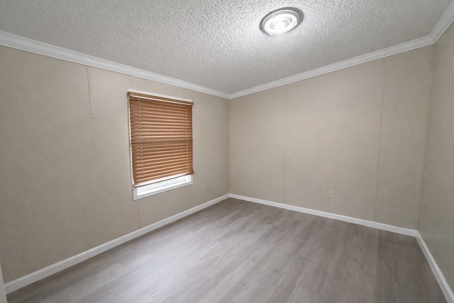 Photo - Freshly Updated Double-Wide Home in Quiet Community Unit 03