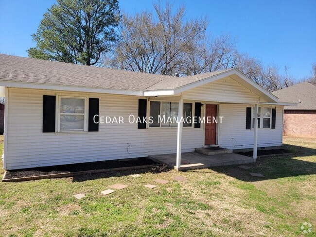 Building Photo - Great house in Prairie Grove with large yard