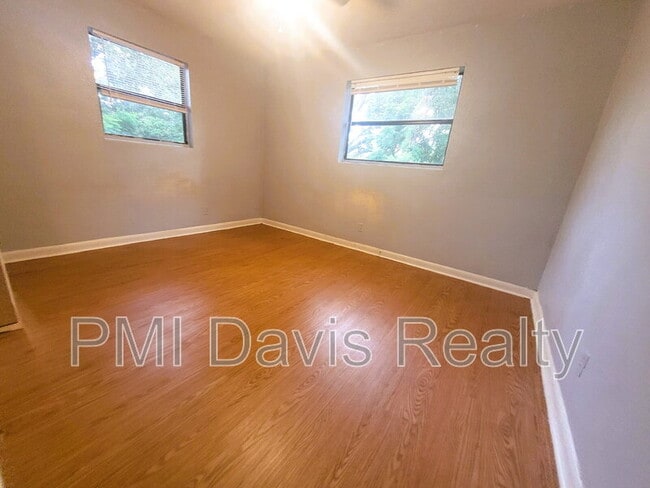 Photo - 2678 Ernest St Unit 3