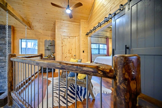 Building Photo - 173 Guppy Ln Unit ID1366041P