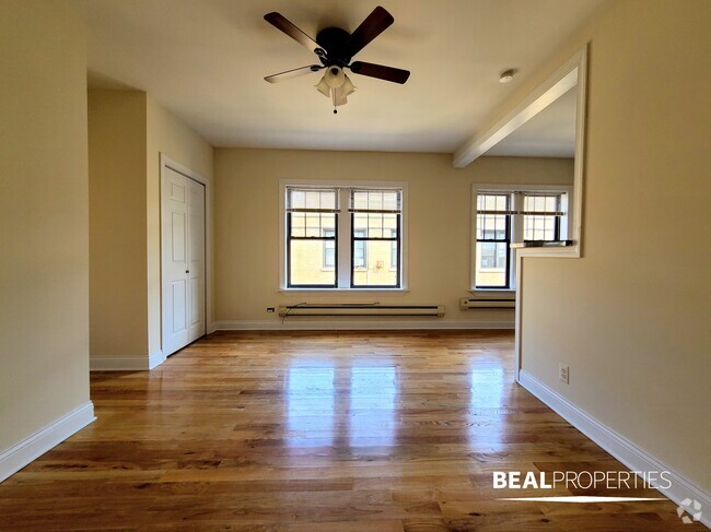 Building Photo - 2842 N Orchard St Unit Studio Rental