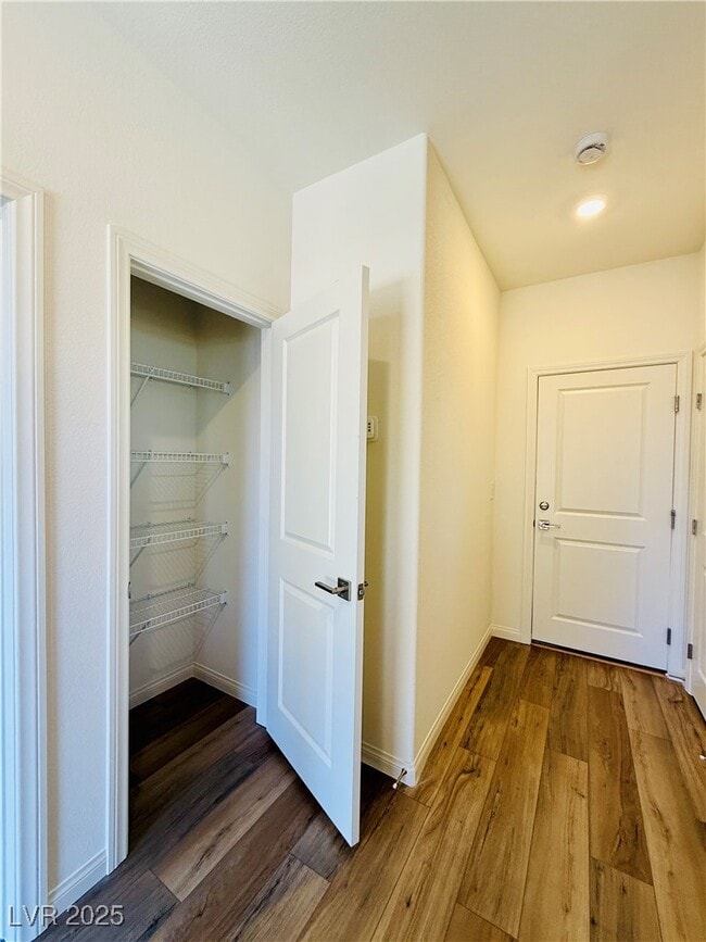 Photo - 1544 Little Penguin St