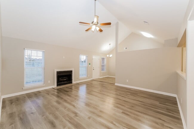 Photo - 215 Mack Edwards Dr