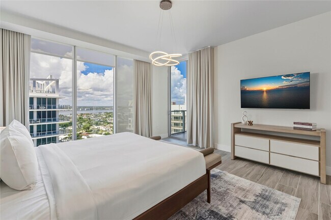 Photo - 3100 N Ocean Dr Unit HPH6