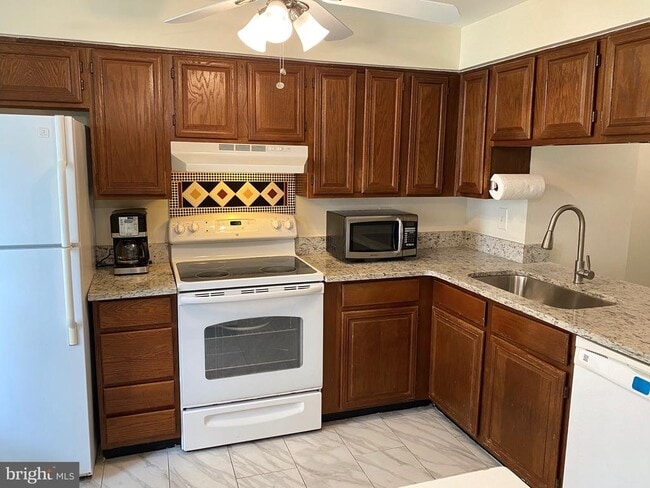 Photo - 1608 10th St S