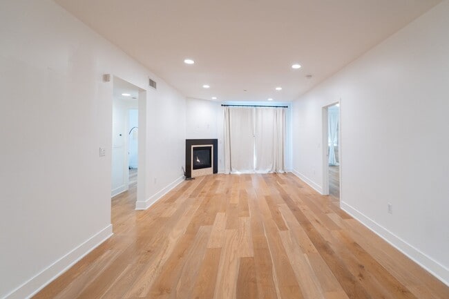 Photo - Stunning 3 Bedroom/ 3 Bathroom $3,790/mo. Unit 206