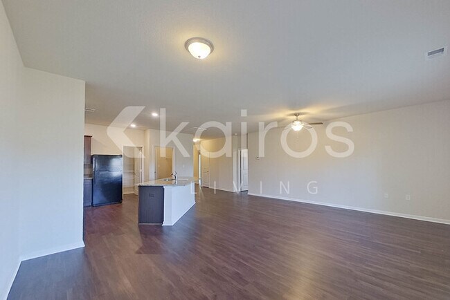 Photo - 10994 Lakeview Cir