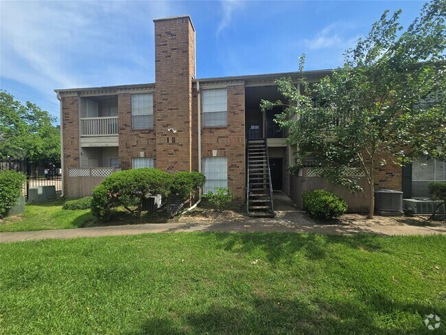 Building Photo - 2626 Holly Hall St Unit 404 Rental