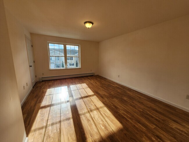 Photo - 1008 Fieldstone Ln