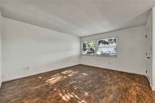 3109 W Horatio St Unit 16