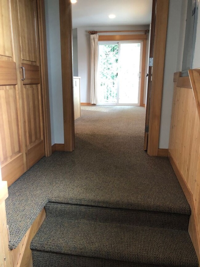 Photo - Winslow Tree House