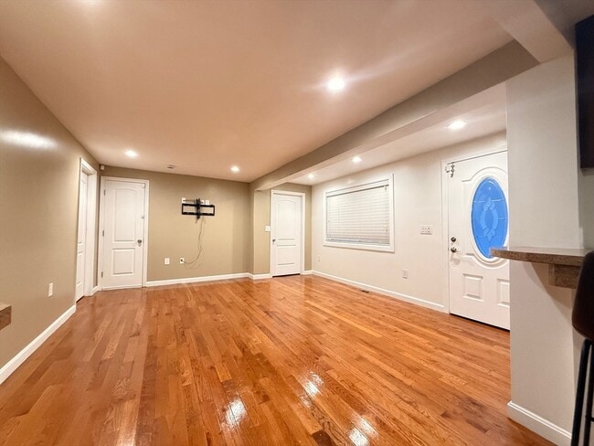 Photo - 7 Southbridge St Ct