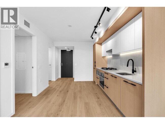 Photo - 2729 Kingsway Unité 7XX