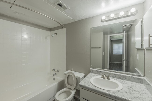 Photo - Spacious Two Bedroom Townhome with Private Patio!